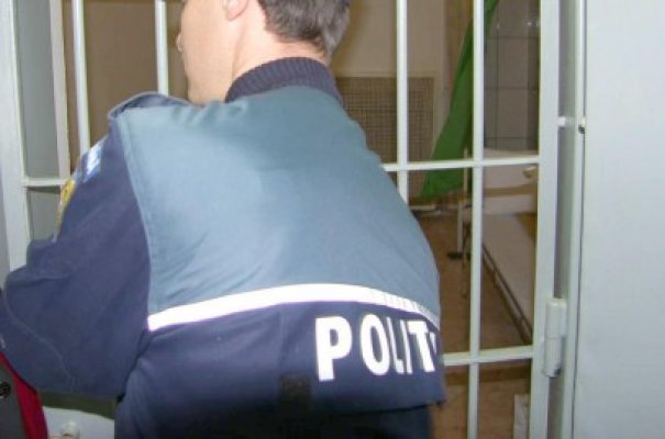 A fost prins individul care a spart o casă în localitatea Istria